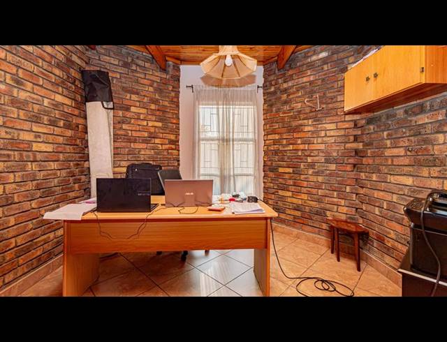 4 BEDROOM HOUSE FOR SALE IN VERWOERDPARK